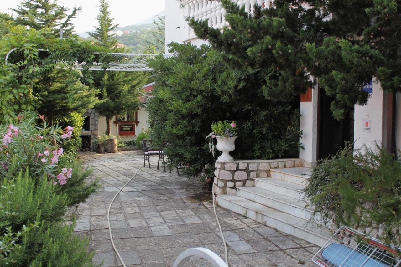 Apartments And Rooms With Parking Space Klenovica, Novi Vinodolski - 5590 מראה חיצוני תמונה